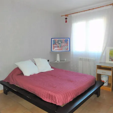 Quiet Close To Beaches Shops Friendly Villa, Private Pool Garden *